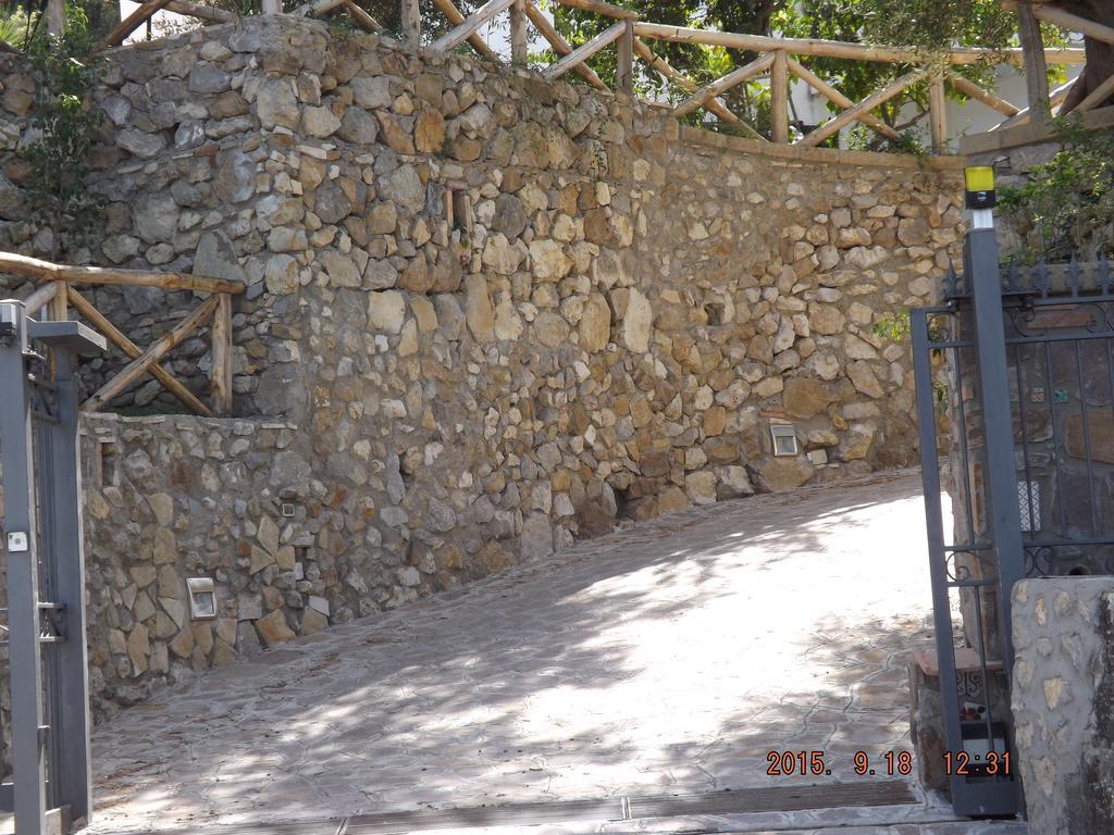 Appartamento Villa Degli Ulivi Sant'Agnello Bagian luar foto