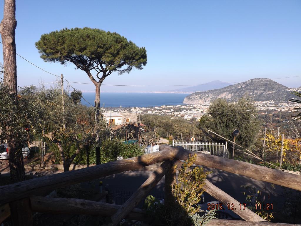 Appartamento Villa Degli Ulivi Sant'Agnello Ruang foto