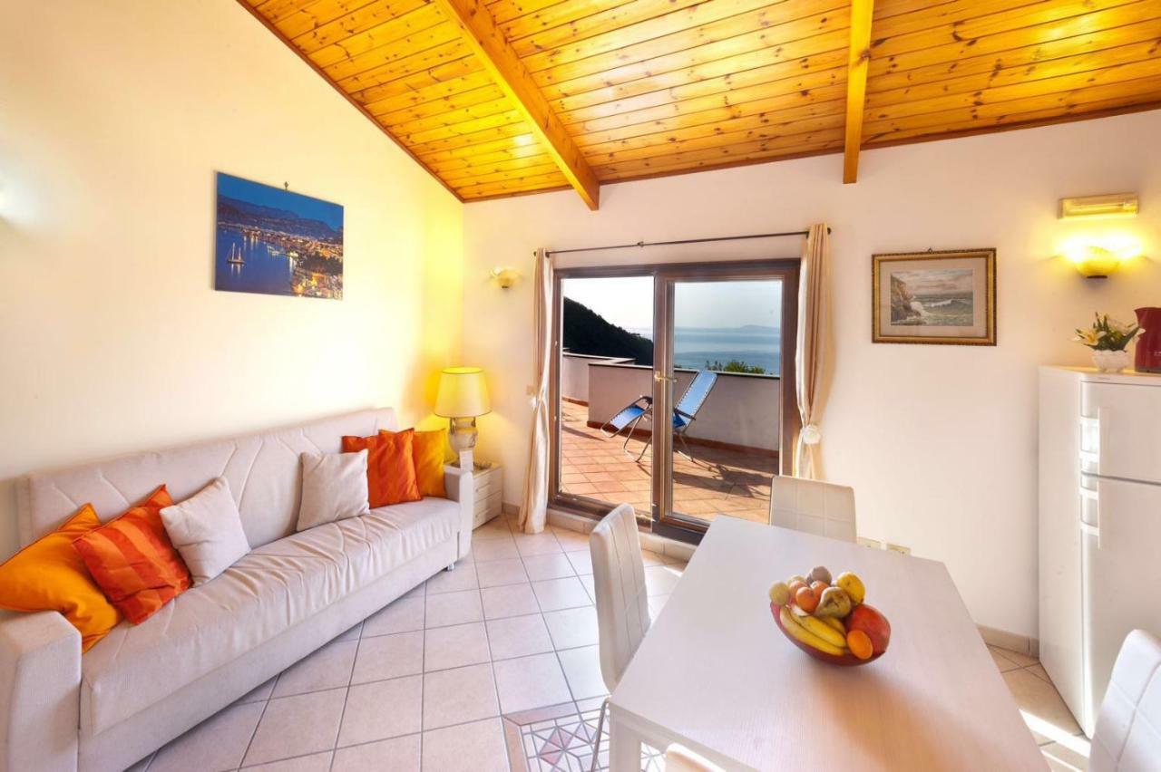 Appartamento Villa Degli Ulivi Sant'Agnello Bagian luar foto